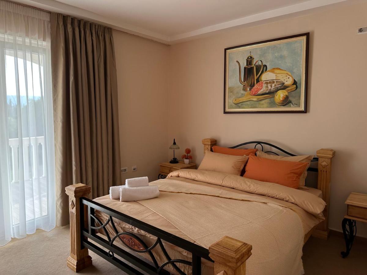 Vila Danica Tivat Exterior foto