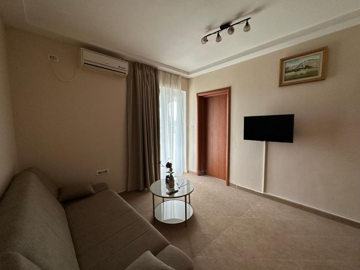 Vila Danica Tivat Exterior foto