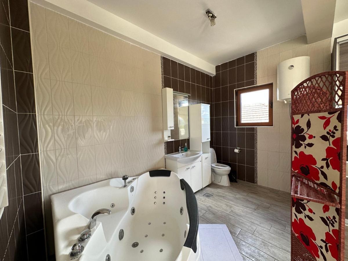 Vila Danica Tivat Exterior foto